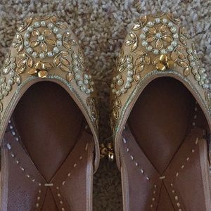 Stylish Indian style flats!